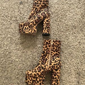 Platform chunky boots